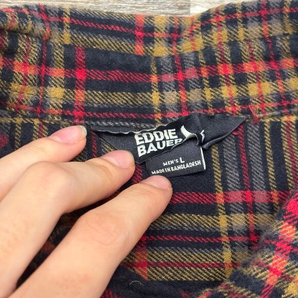 Eddie Bauer Tartan Plaid‎ Red Mens L Flannel Button Up Retro Outdoor Camp Shirt - Picture 4 of 10